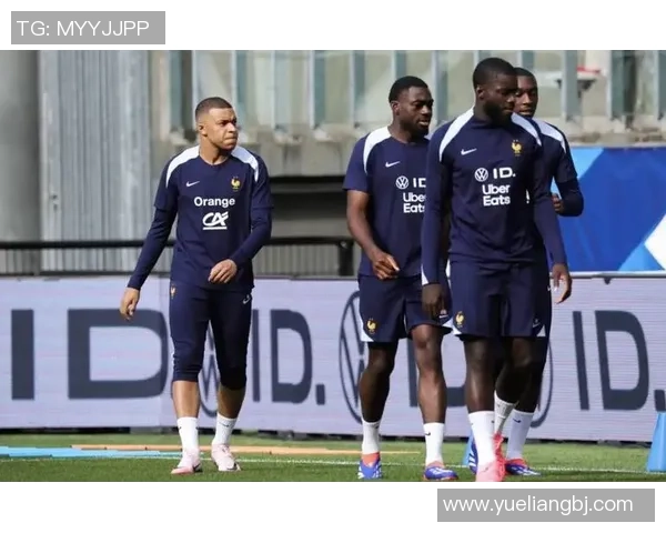 2006年世界杯精彩回顾法国与西班牙的经典对决与足球魅力分析 2006年世界杯精彩回顾法国与西班牙的经典对决与足球魅力分析