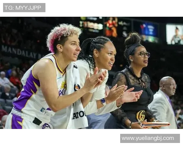 2020年WNBA季后赛火花队与太阳队激烈对决精彩回顾与赛后分析 2020年WNBA季后赛火花队与太阳队激烈对决精彩回顾与赛后分析