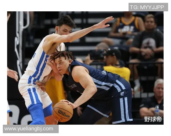 2018季前赛火箭队与灰熊队的精彩对决回顾与分析 2018季前赛火箭队与灰熊队的精彩对决回顾与分析