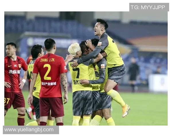 中超激战卓尔迎战华夏幸福全力争胜展现球队实力与决心 中超激战卓尔迎战华夏幸福全力争胜展现球队实力与决心