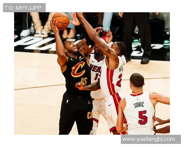 勇士与热火激战全场精彩集锦回顾视频分享 勇士与热火激战全场精彩集锦回顾视频分享