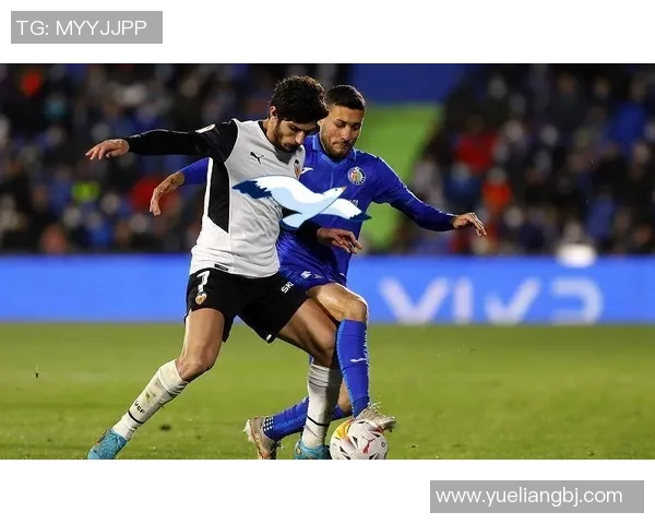 埃尔切与赫塔费比赛因天气原因延期球迷期待新赛程安排