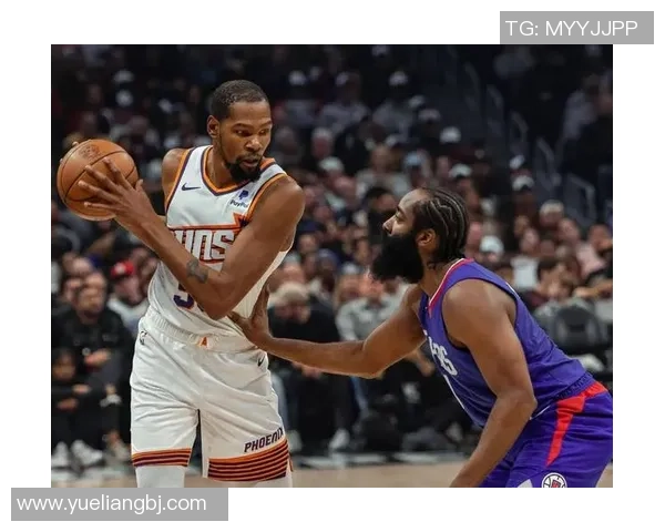 夏季联赛精彩对决勇士与快船争锋相对谁能笑到最后