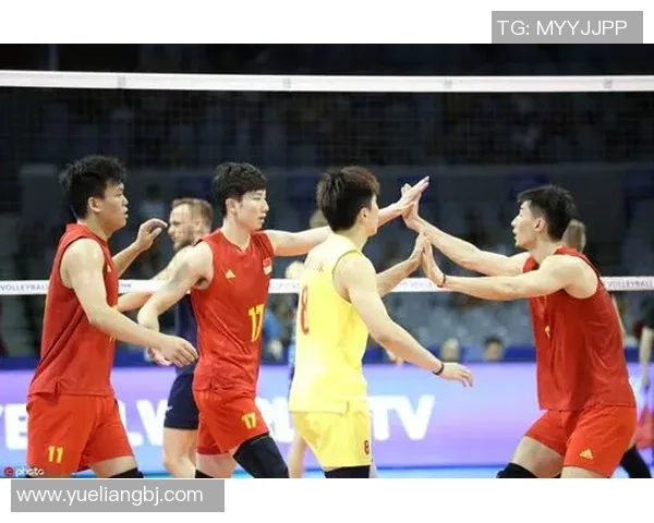 江苏男排与上海男排激战正酣谁将赢得这场排球巅峰对决 江苏男排与上海男排激战正酣谁将赢得这场排球巅峰对决